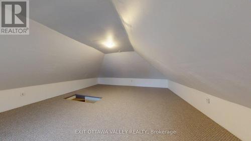 216 Mary Street, Pembroke, ON - Indoor Photo Showing Other Room