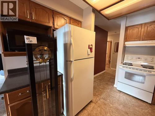 214 11510 225 Street, Maple Ridge, BC - Indoor Photo Showing Kitchen