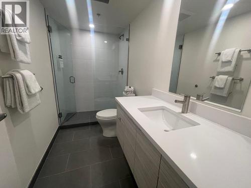 304 Week 2-4910 Spearhead Place, Whistler, BC - Indoor Photo Showing Bathroom