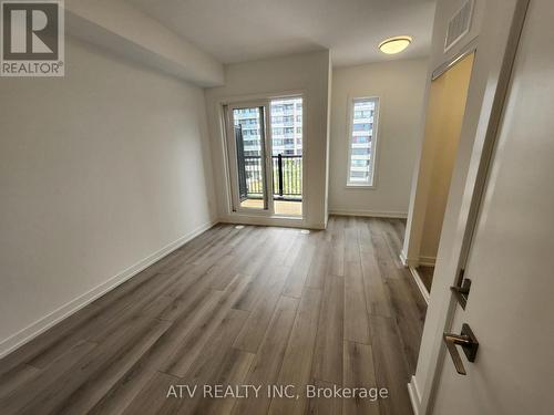 18 - 3079 Pharmacy Avenue, Toronto, ON - Indoor Photo Showing Other Room