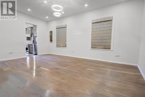 48 Viva Gardens, Oakville, ON - Indoor Photo Showing Other Room