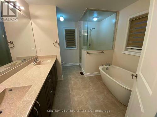 37 Ladder Crescent, East Gwillimbury, ON - Indoor Photo Showing Bathroom