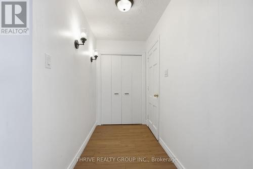 Foyer - 64 Jena Crescent, London East (East I), ON 