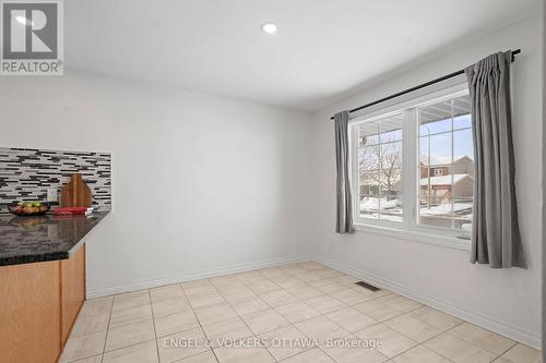 2060 Gardenway Drive, Ottawa, ON - Indoor Photo Showing Other Room