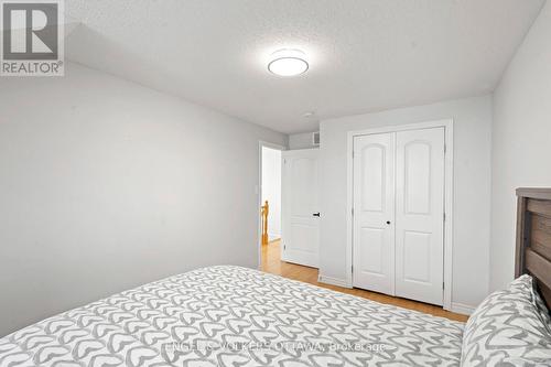 2060 Gardenway Drive, Ottawa, ON - Indoor Photo Showing Bedroom