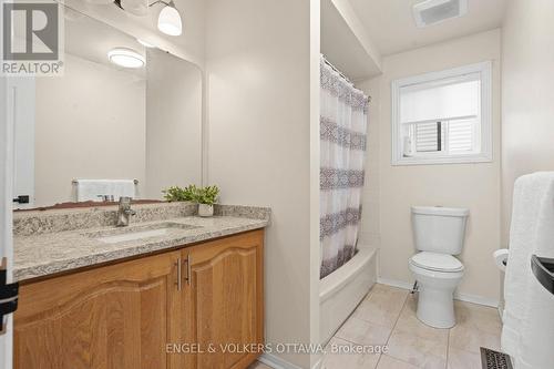 2060 Gardenway Drive, Ottawa, ON - Indoor Photo Showing Bathroom