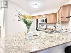 LPH2 - 25 GRENVILLE STREET  Toronto, ON M4Y 2X5