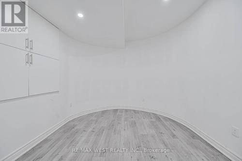 293 Torrey Pines Road, Vaughan, ON - Indoor Photo Showing Other Room