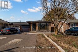 MAIN - 152 CLARENCE STREET  Brampton, ON L6W 1S9