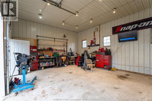 104 Brander Avenue, Wallaceburg, ON - Indoor Photo Showing Garage