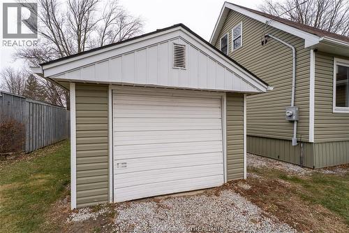 104 Brander Avenue, Wallaceburg, ON - Outdoor With Exterior