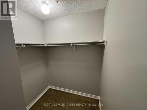 4889 Yorkshire Avenue, Mississauga, ON - Indoor With Storage