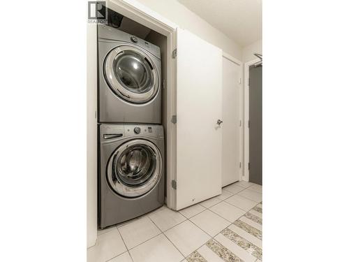 1802 455 Beach Crescent, Vancouver, BC - Indoor Photo Showing Laundry Room