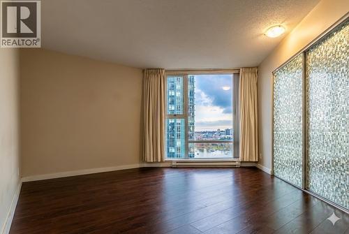 1802 455 Beach Crescent, Vancouver, BC - Indoor Photo Showing Other Room