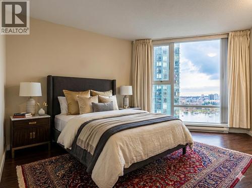 1802 455 Beach Crescent, Vancouver, BC - Indoor Photo Showing Bedroom
