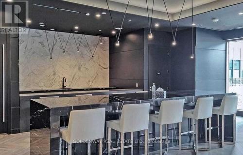 321 - 31 Tippett Road, Toronto, ON - Indoor Photo Showing Dining Room