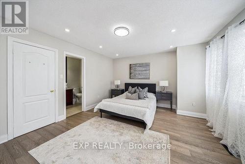 14 Gateway Court, Whitby, ON - Indoor Photo Showing Bedroom