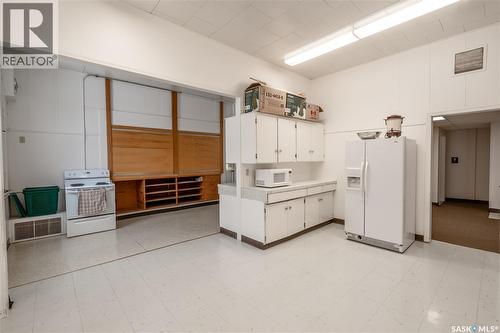 198 1St Avenue S, Pierceland, SK - Indoor