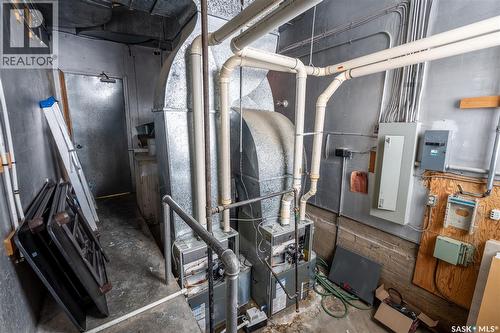 198 1St Avenue S, Pierceland, SK - Indoor