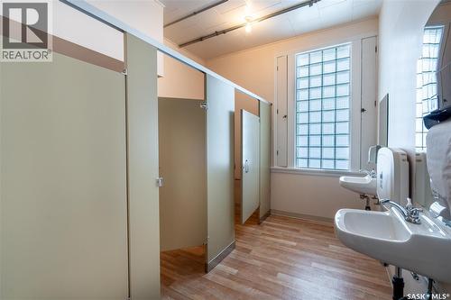 198 1St Avenue S, Pierceland, SK - Indoor Photo Showing Bathroom