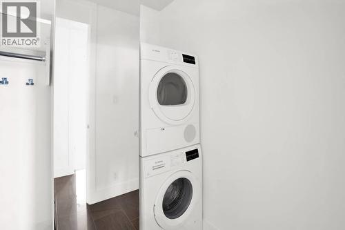310X 1077 W Cordova Street, Vancouver, BC - Indoor Photo Showing Laundry Room