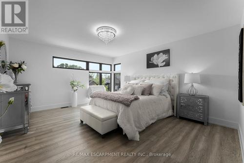 14 Willowbrook Drive, Welland, ON - Indoor Photo Showing Bedroom