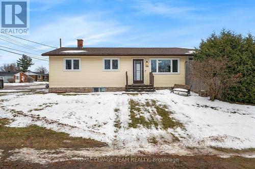 196 RETA CRESCENT  Pembroke, ON K8A 1B3