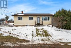 196 RETA CRESCENT  Pembroke, ON K8A 1B3