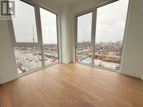 815 - 1037 The Queensway, Toronto, ON - Indoor Photo Showing Other Room