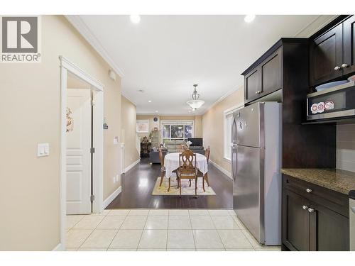 11 10999 Steveston Highway, Richmond, BC - Indoor