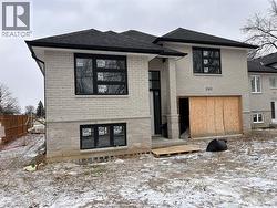 1505 MICHIGAN  Lasalle, ON N9J 2G7