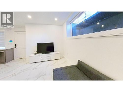 1611 Angelo Avenue, Port Coquitlam, BC - Indoor Photo Showing Other Room