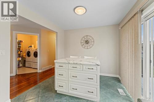 154 Purple Plum, Kingsville, ON - Indoor Photo Showing Other Room