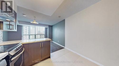 2501 - 750 Bay Street, Toronto, ON - Indoor Photo Showing Other Room