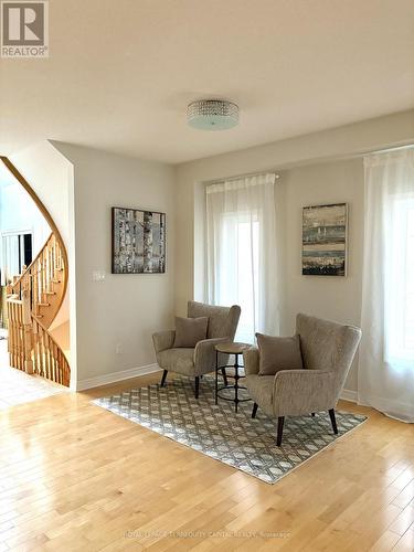 83 Chopin Boulevard, Vaughan, ON - Indoor Photo Showing Living Room