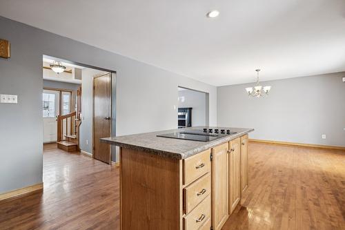 Cuisine - 170 Rue Mailloux, Saint-Jean-Sur-Richelieu, QC - Indoor Photo Showing Kitchen
