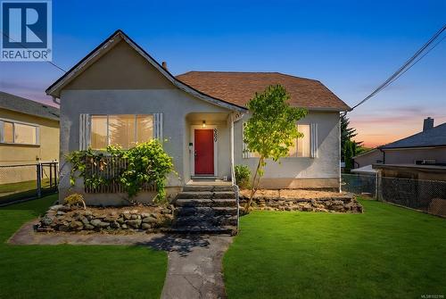 680 Pine St, Nanaimo, BC 