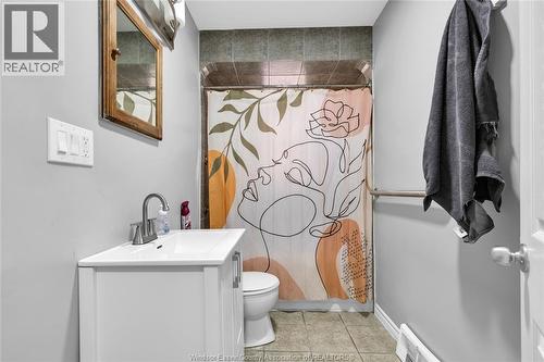 1879-81 Ford, Windsor, ON - Indoor Photo Showing Bathroom