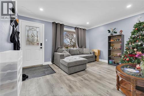 1879-81 Ford, Windsor, ON - Indoor Photo Showing Living Room