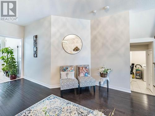 178 Newhouse Boulevard, Caledon, ON - Indoor Photo Showing Living Room