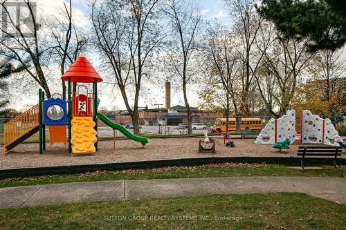 2107 - 820 Burnhamthorpe Road, Toronto, ON 