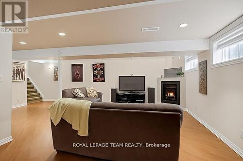 104 Versilia Drive, Ottawa, ON 