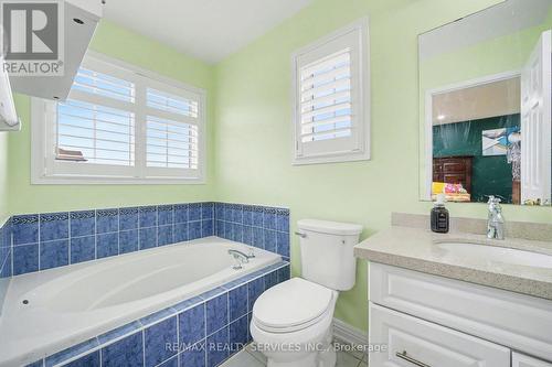 3203 Carabella Way, Mississauga, ON - Indoor Photo Showing Bathroom