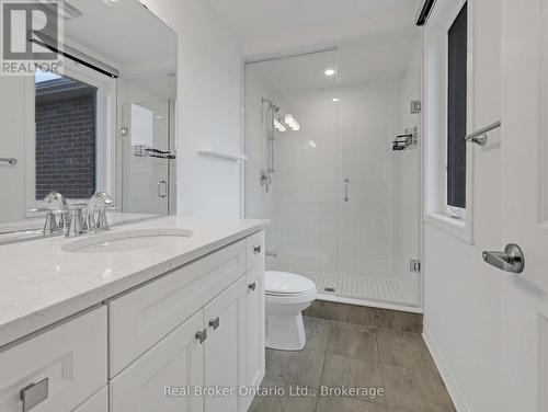 1397 William Halton Parkway, Oakville (Nw Northwest), ON - Indoor Photo Showing Bathroom
