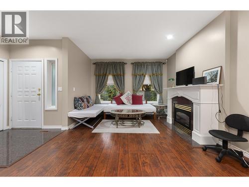 10231 Cambie Road, Richmond, BC - Indoor Photo Showing Living Room With Fireplace