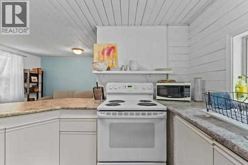 Carriage home - 1210 Trans Canada Highway Highway Ne Lot# 1, Salmon Arm, BC - Indoor Photo Showing Kitchen