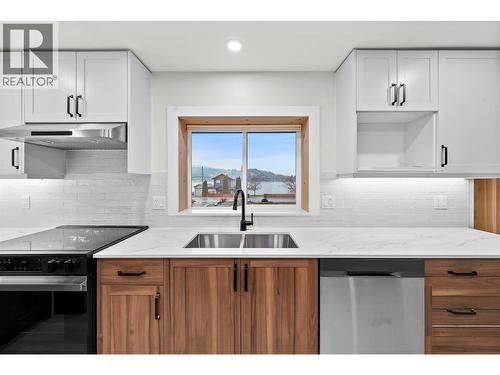 2022 Eagle Bay Road, Blind Bay, BC - Indoor Photo Showing Kitchen With Double Sink