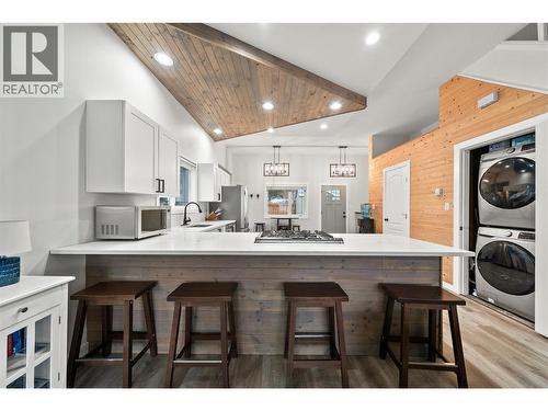 2022 Eagle Bay Road, Blind Bay, BC - Indoor Photo Showing Kitchen