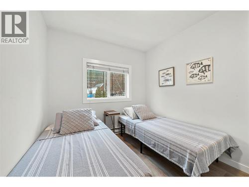 2022 Eagle Bay Road, Blind Bay, BC - Indoor Photo Showing Bedroom
