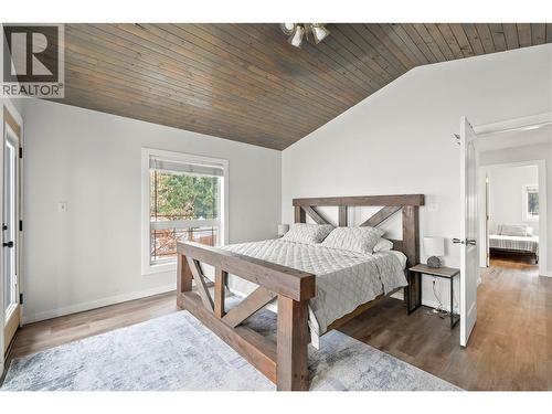 2022 Eagle Bay Road, Blind Bay, BC - Indoor Photo Showing Bedroom